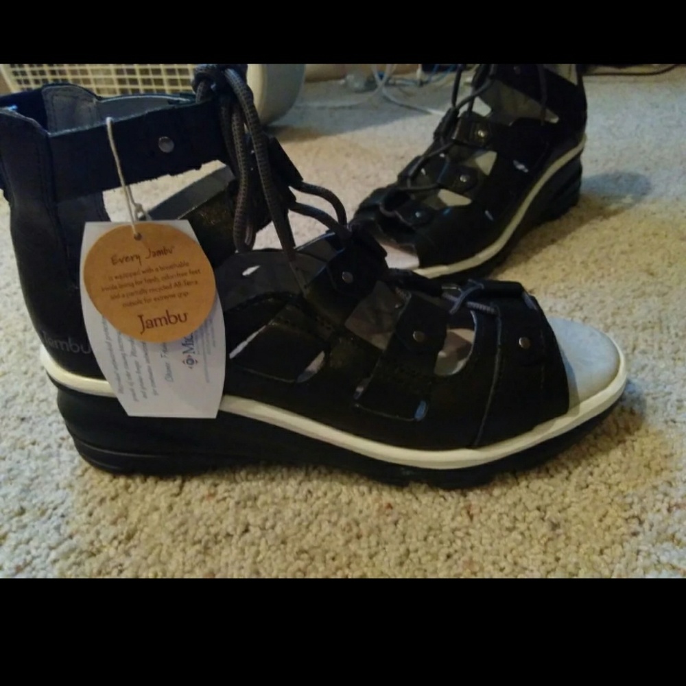 Jambu gladiator sandals 9.5 nwt